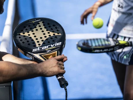 Salida de bola, potencia y control en las palas de pádel